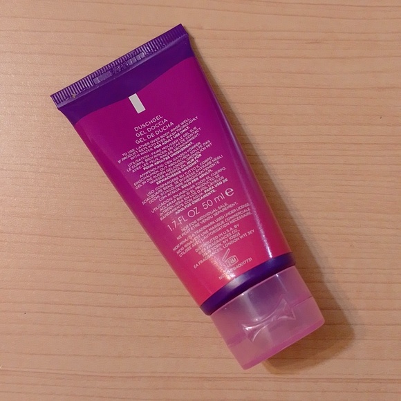 $5 🆕 Nicki Minaj Pink Friday Shower Gel - Picture 2 of 4